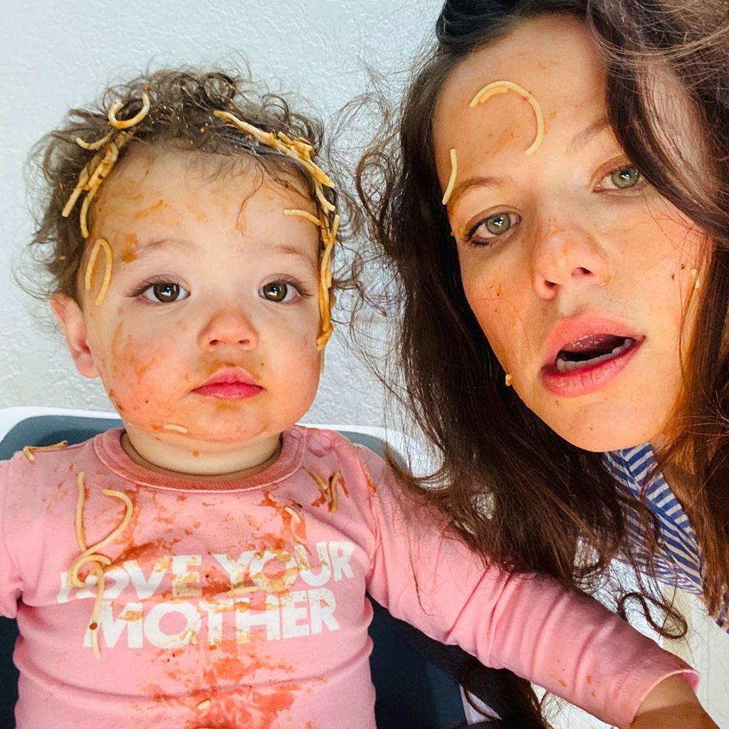 Tammin Sursok und ihre Tochter Lennon Bleu im Juni 2020