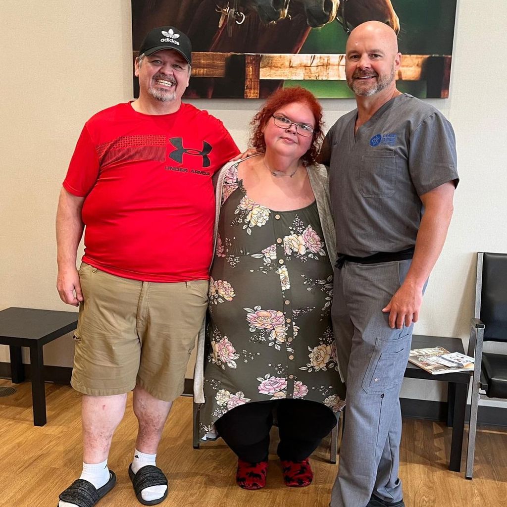 Tammy Slaton mit ihrem Bruder und ihrem Arzt