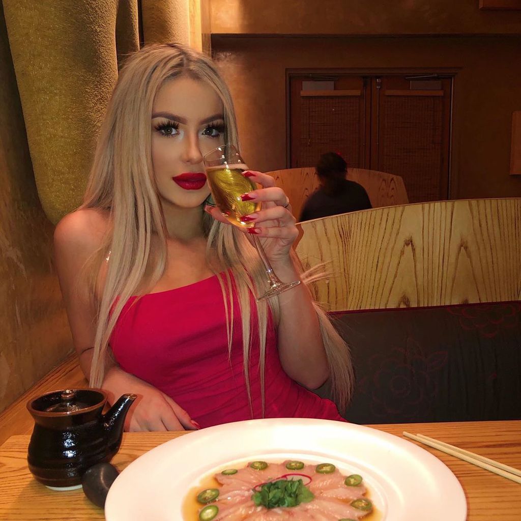 Tana Mongeau, Influencerin