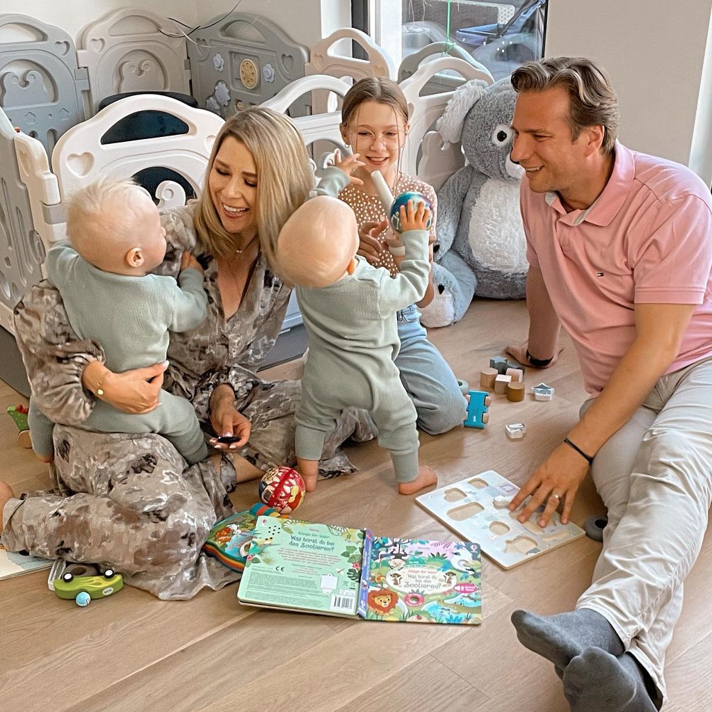 Tanja Szewczenko und ihre Familie, Mai 2022