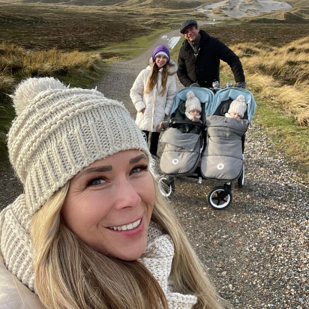 Tanja Szewczenko mit ihrer Familie in Dänemark im Dezember 2022