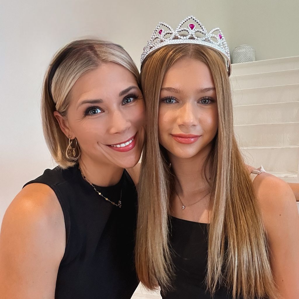 Tanja Szewczenko und ihre Tochter Jona, November 2024