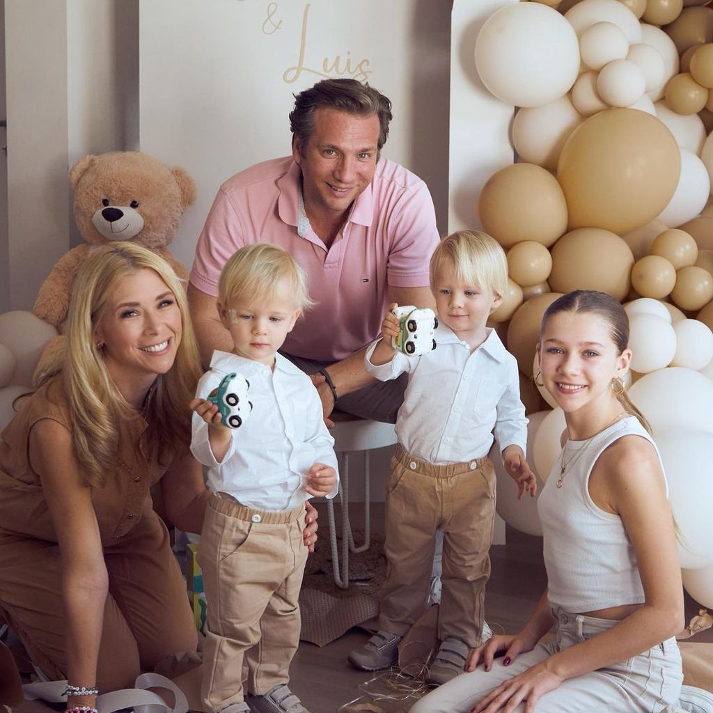 Tanja Szewczenko und Norman mit ihren Kindern