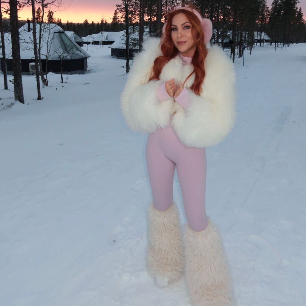 Tara Tabitha, Dezember 2025