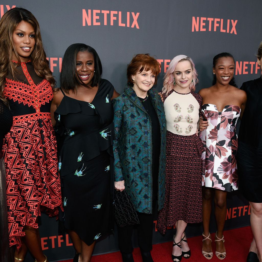 Taryn Manning (3. v.r.) mit dem Cast von "Orange Is the New Black"