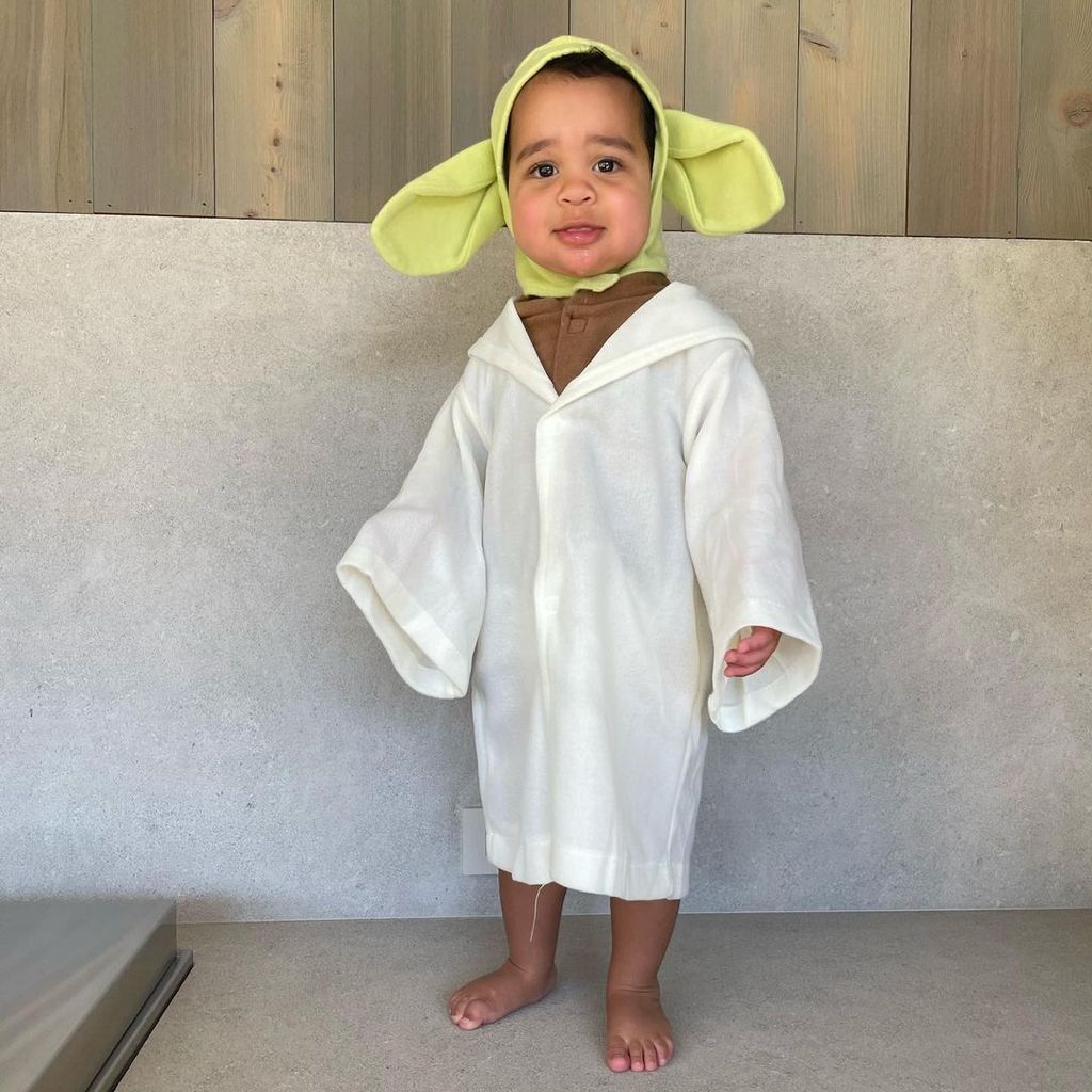 Tatum Thompson als "Baby Yoda"
