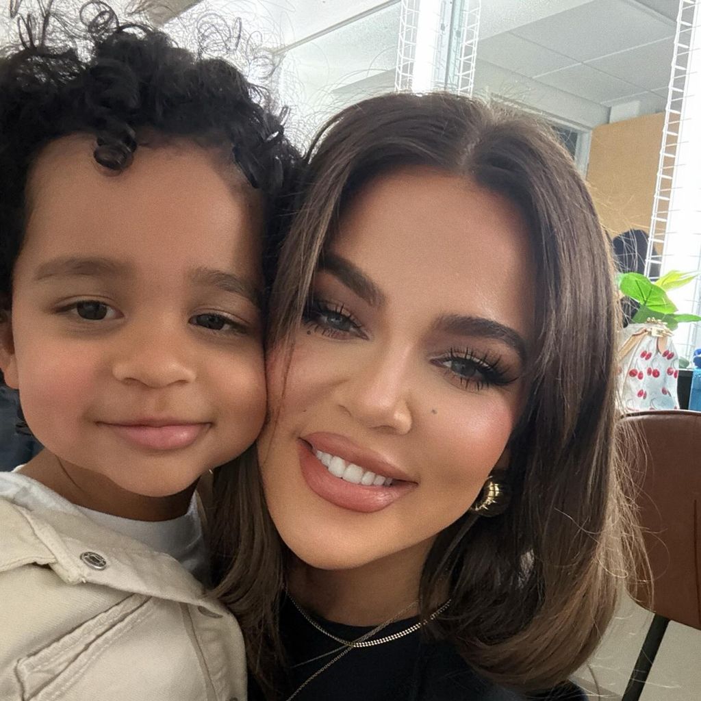 Tatum Thompson und Khloé Kardashian, Juli 2025