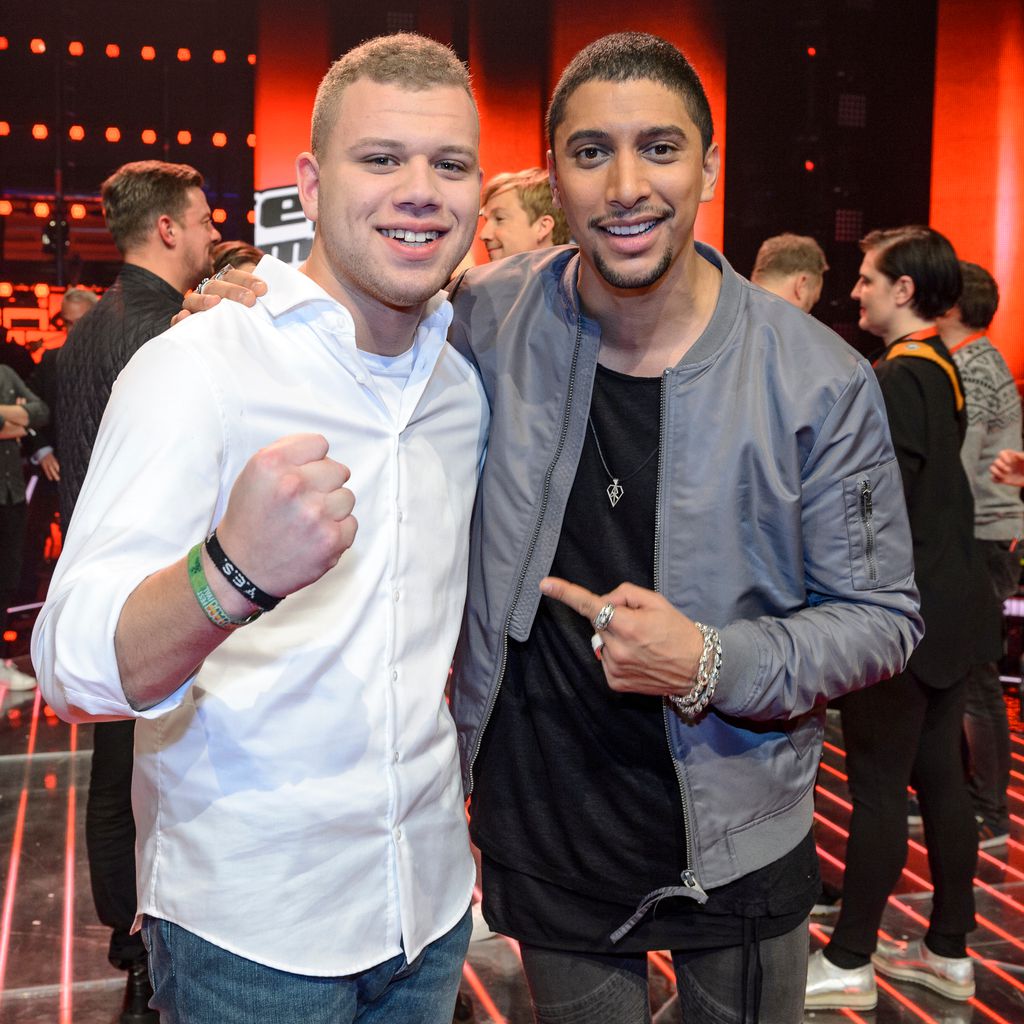 Tay Schmedtmann mit seinem Coach Andreas Bourani