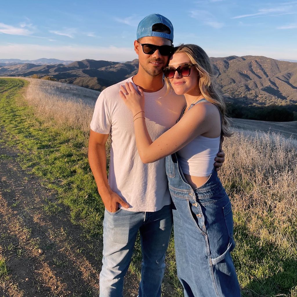 Taylor Lautner und seine Verlobte Taylor Dome im Februar 2022
