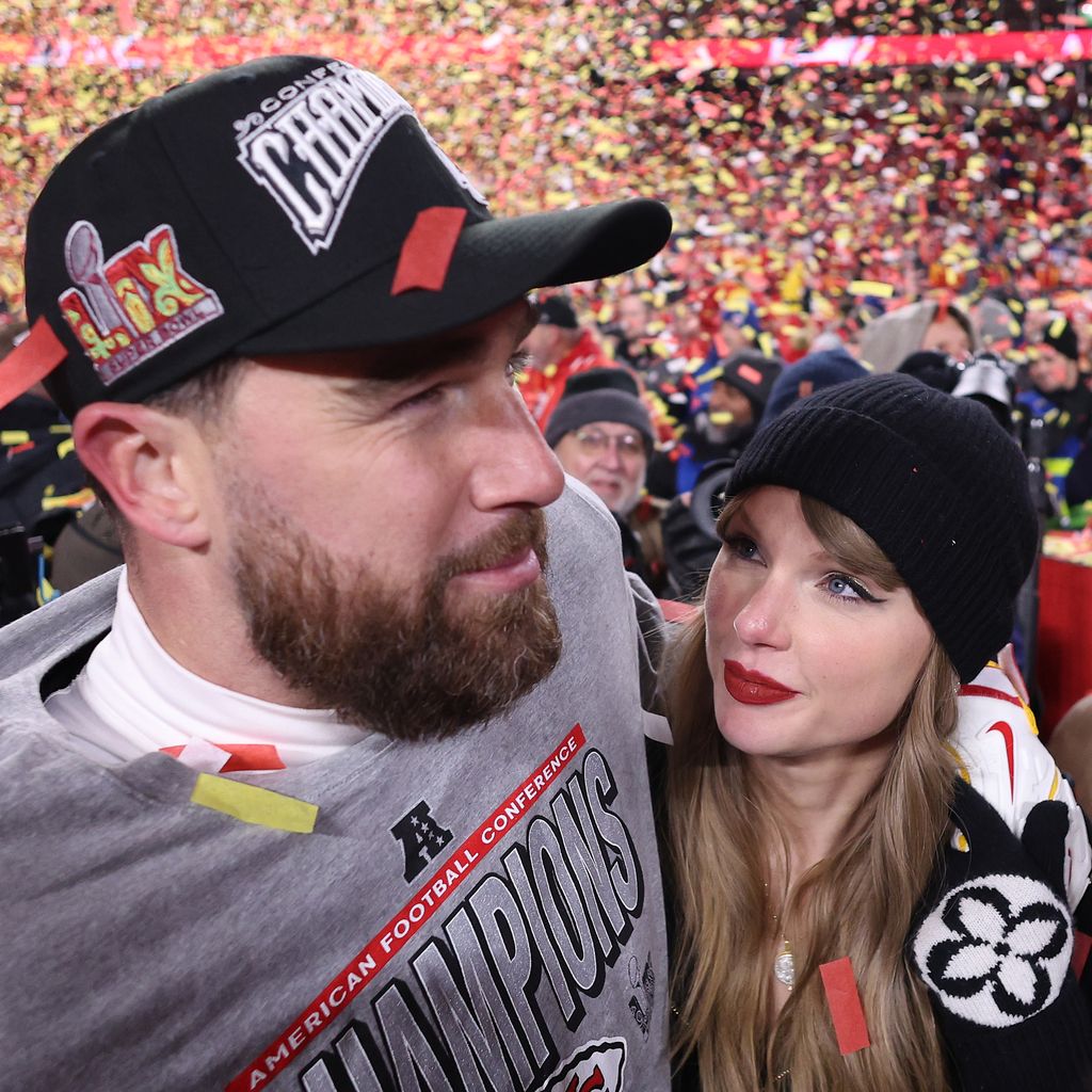 Taylor Swift und Travis Kelce nach dem Sieg der Kansas City Chiefs, Januar 2025