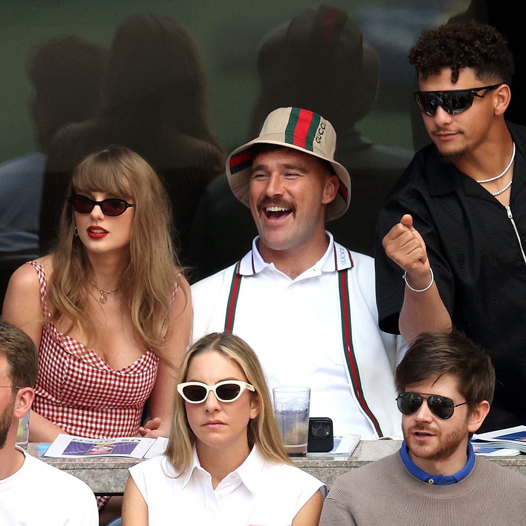 Taylor Swift, Travis Kelce, Patrick und Brittany Mahomes bei den US Open im September 2024