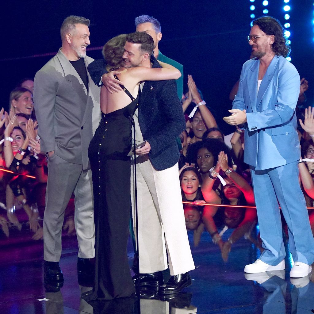 Taylor Swift mit *NSYNC auf der VMA-Bühne