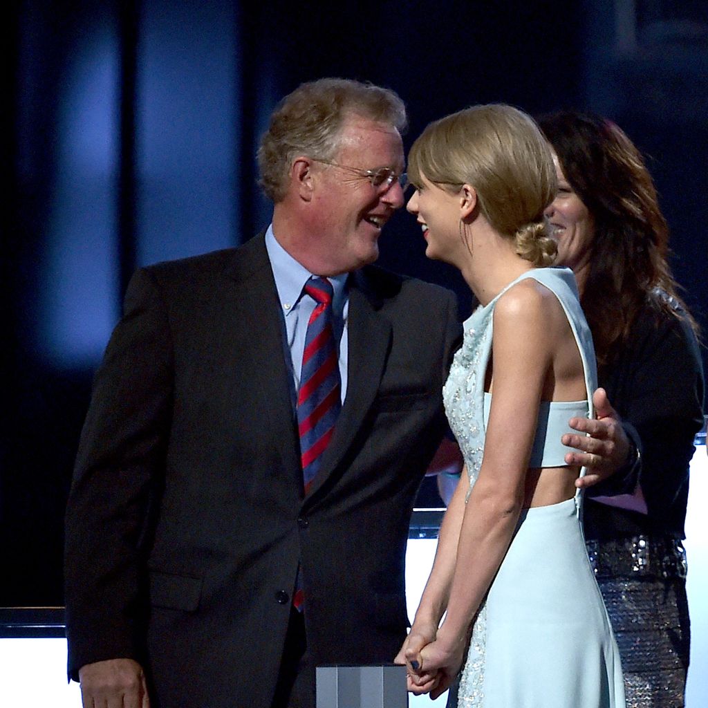 Taylor Swift und ihr Vater Scott Swift im April 2015 in Texas