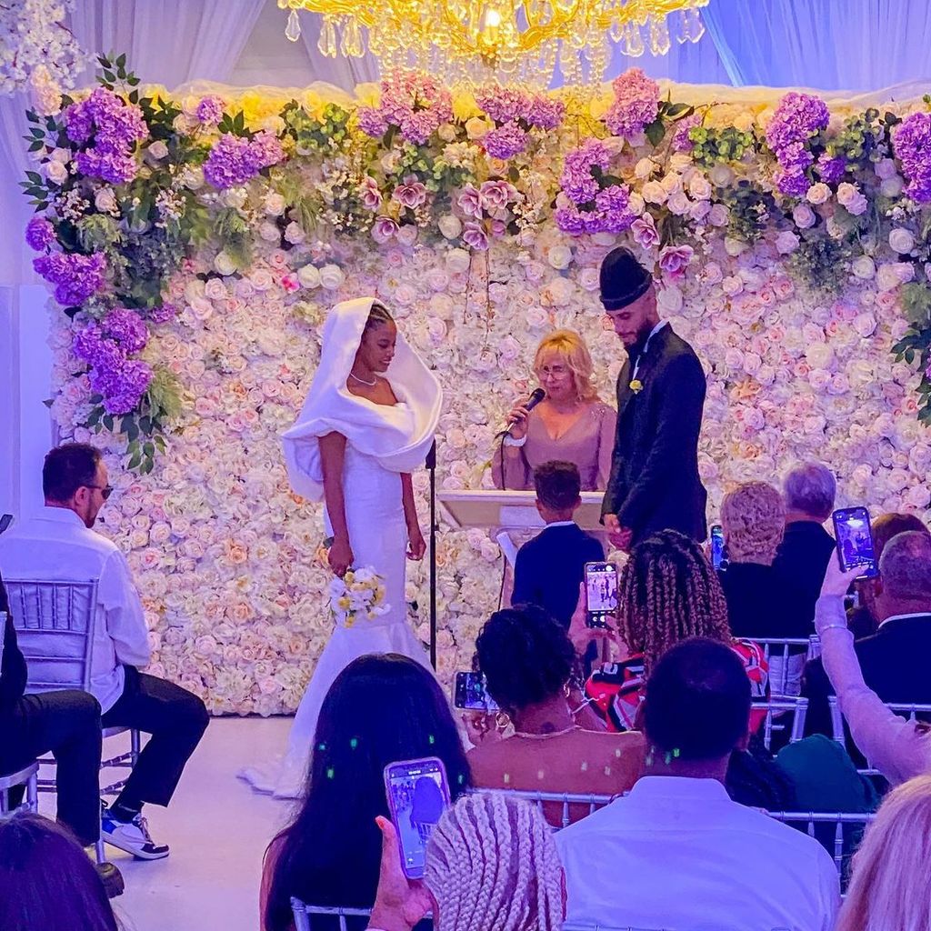 Taylour Paige und Rivington Starchild bei ihrer Hochzeit