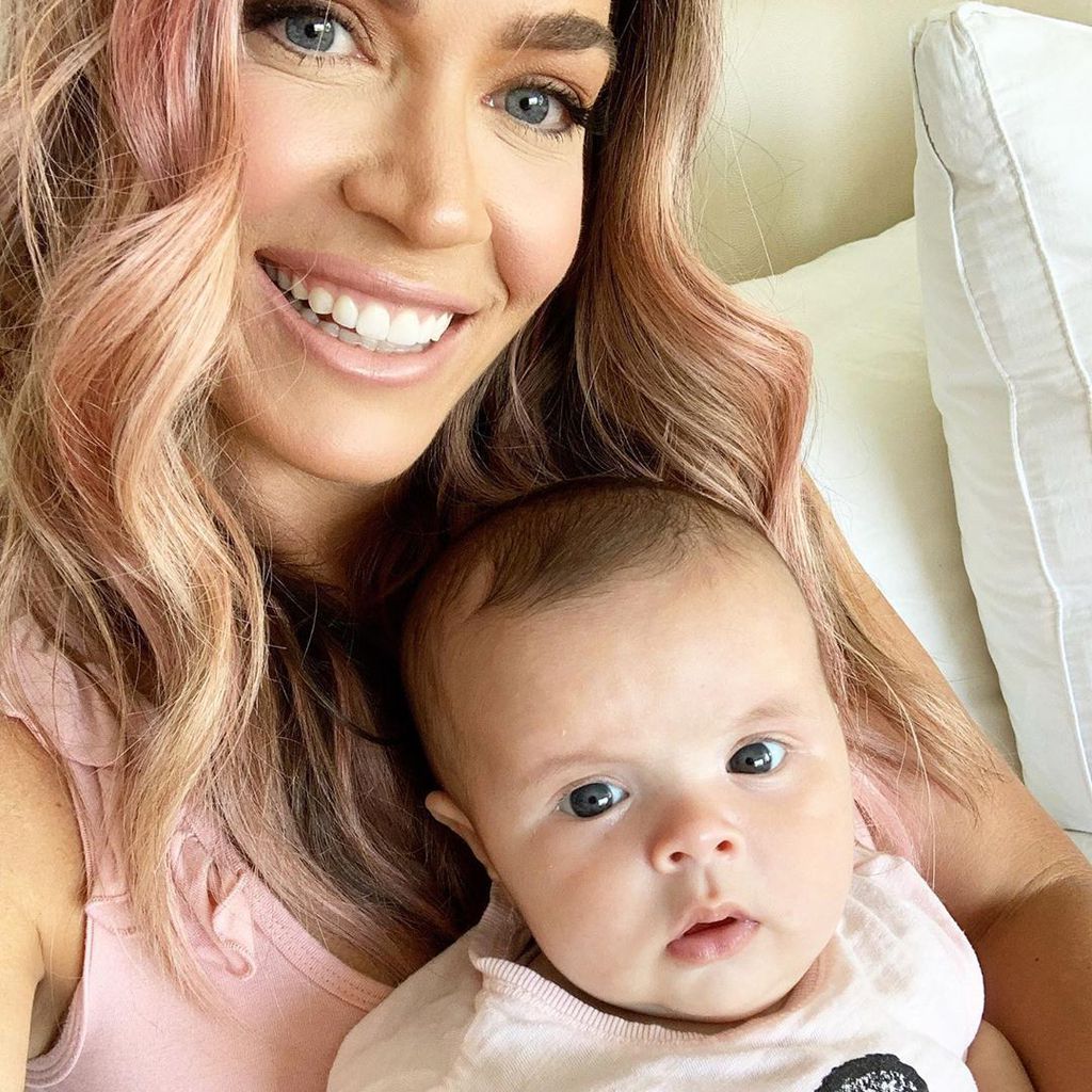 Teddi Mellencamp Arroyave mit ihrer Tochter Dove im Mai 2020