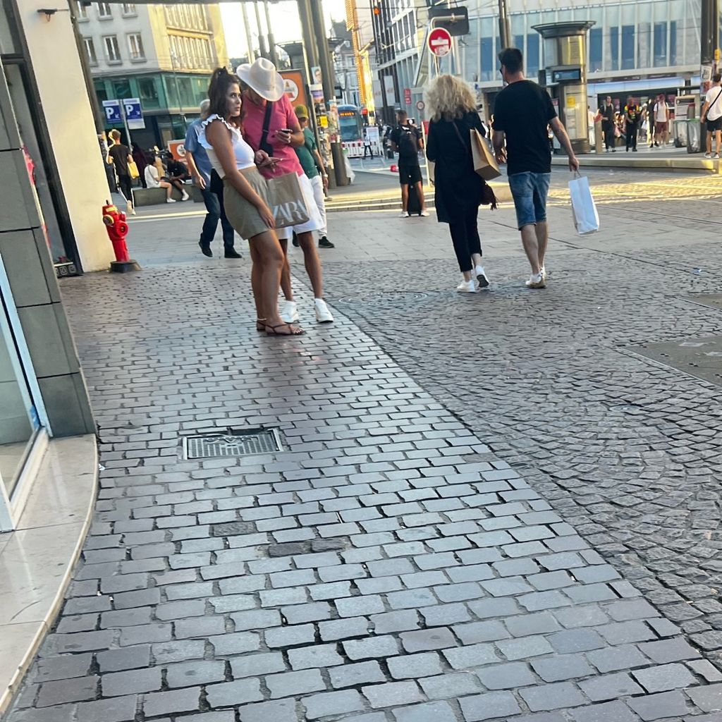 "Temptation Island"-Verführerin Yasmin und Marc-Robin in Straßburg