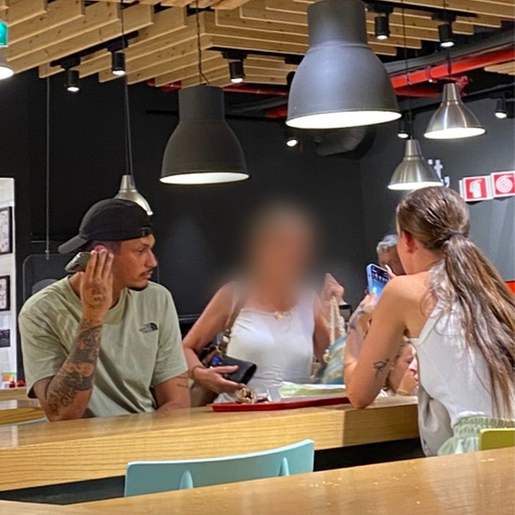 "Temptation Island"-Yasin und Alicia am Flughafen in Faro