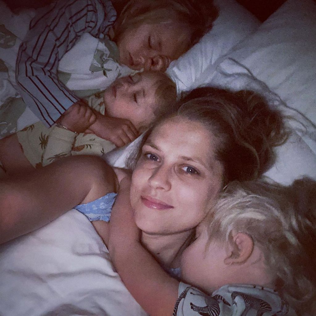 Teresa Palmer mit ihren Kindern, 2020
