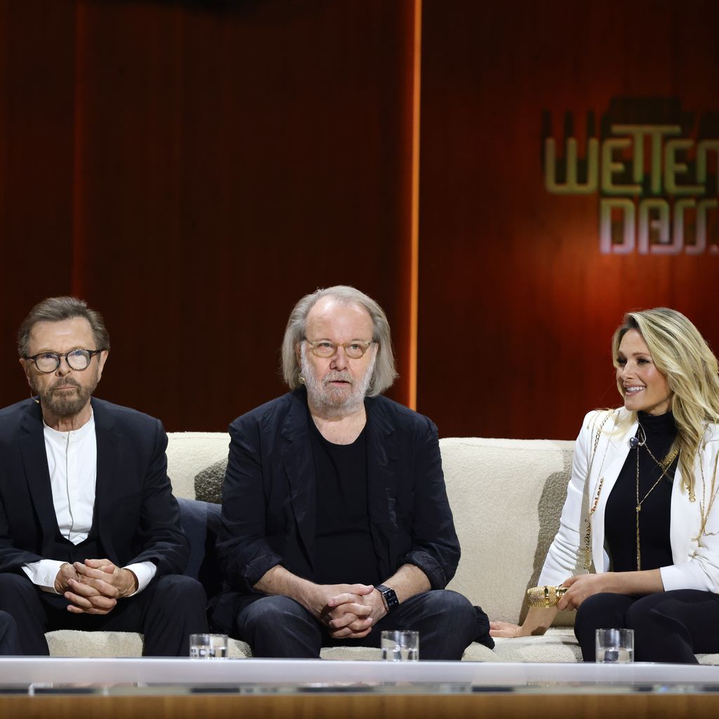 Thomas Gottschalk mit Björn Ulvaeus, Benny Andersson und Helene Fischer bei "Wetten, dass..?" 2021
