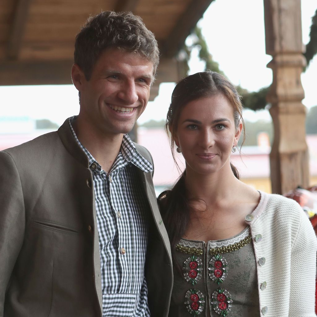Thomas Müller und seine Frau Lisa auf dem Oktoberfest 2016