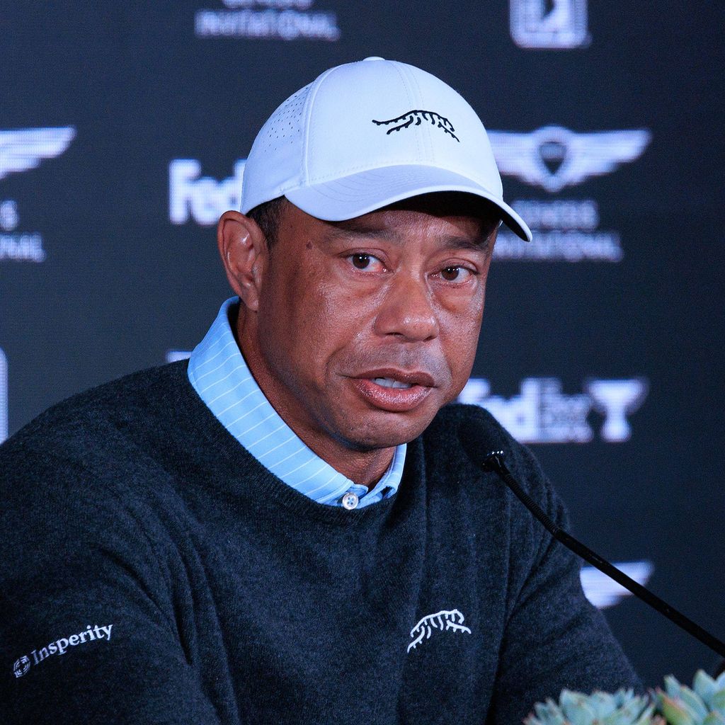 Tiger Woods bei einer Pressekonferenz in Pacific Palisades, März 2026