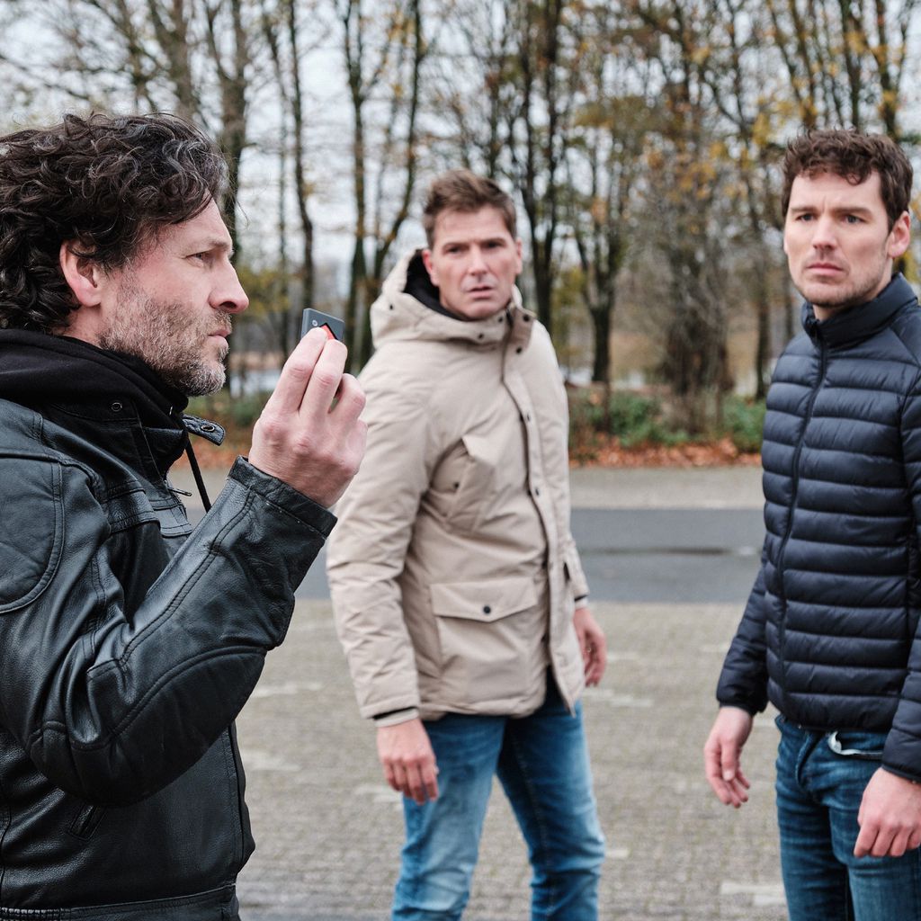 Rolf (Stefan Franz), Chris (Jan Ammann) und Till (Constantin Lücke) bei "Unter uns"