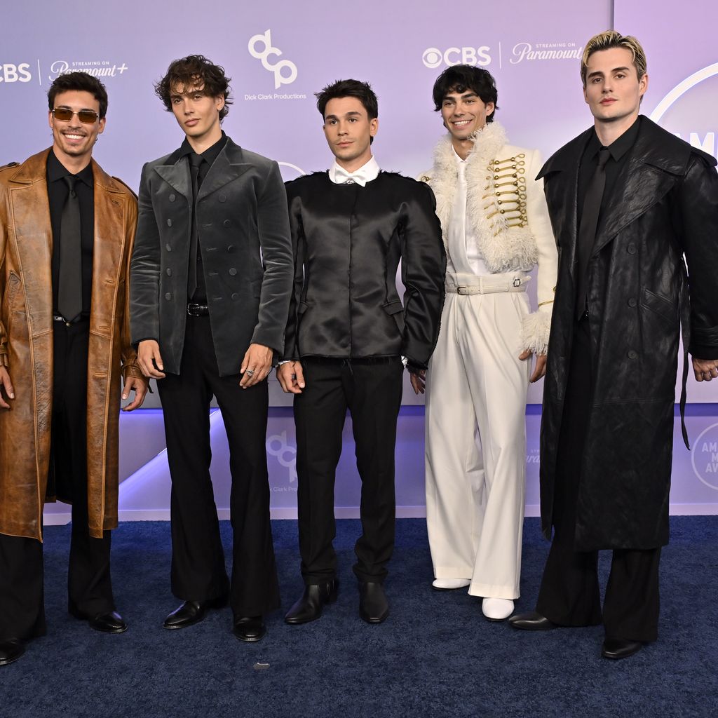 Tim Schaecker, Bene Schulz, Julien Brown, Jacob Rott und Luis Freitag bei den American Music Awards 2026