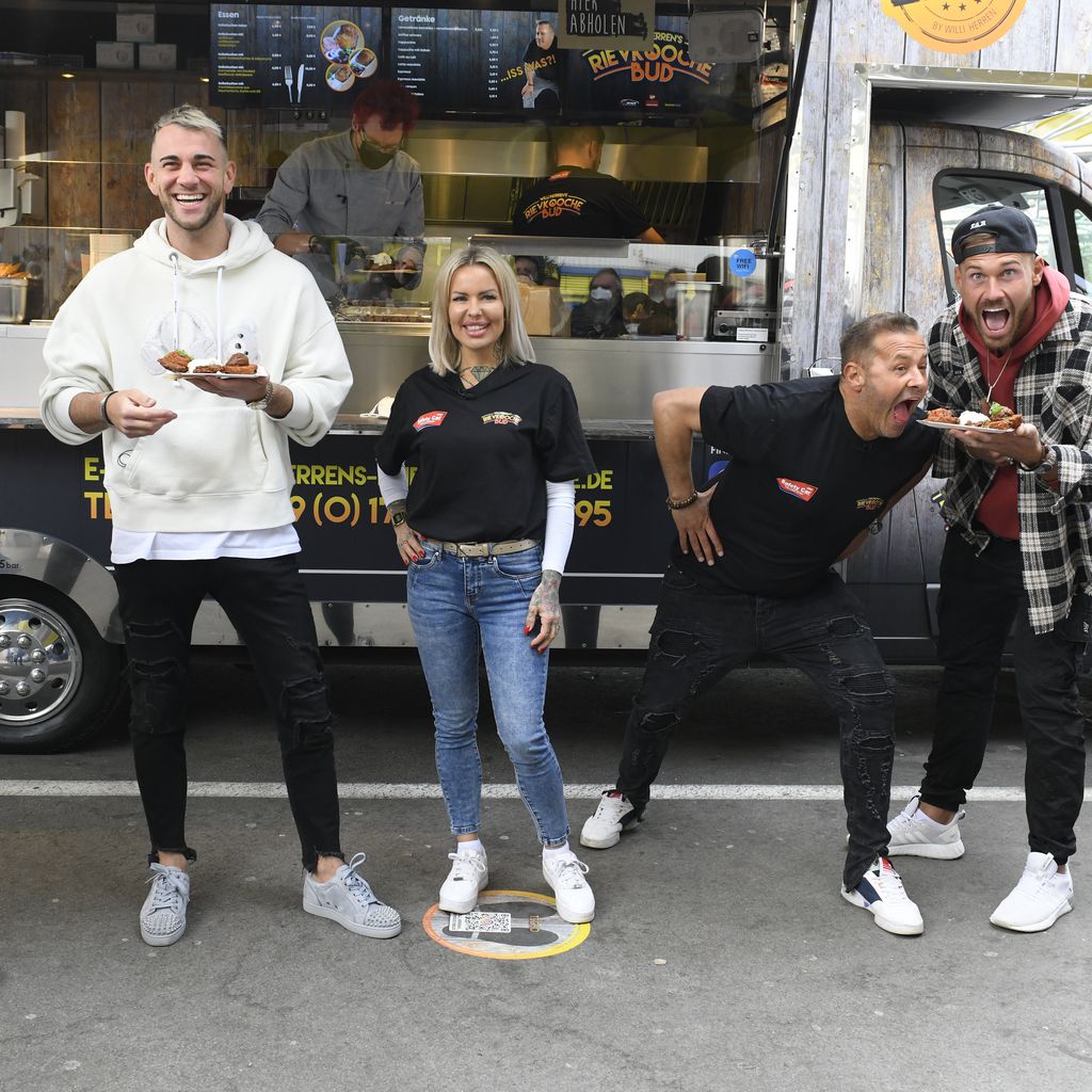 Tim Stammberger, Serkan Yavuz, Miss Summer, Willi Herren und Chris Broy in Frechen 2021