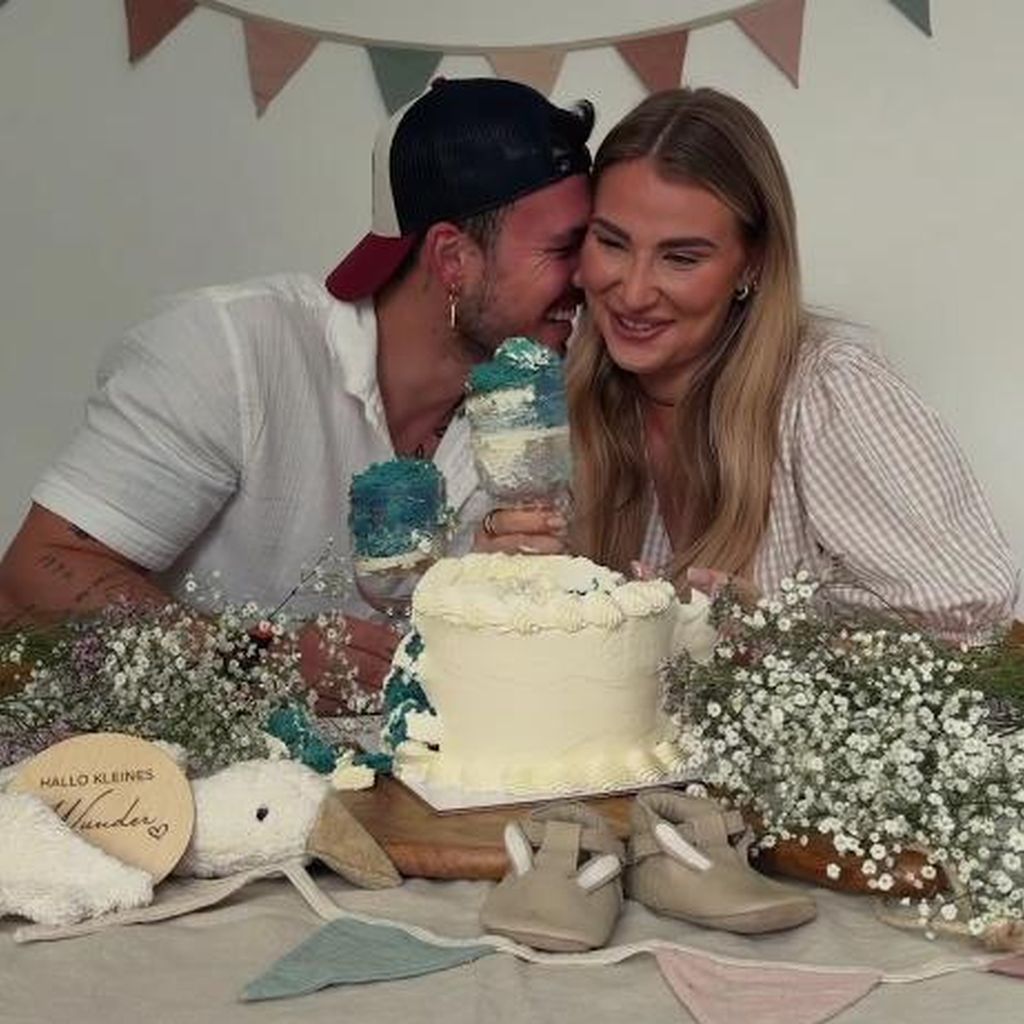 Tim und Ana Johnson beim Gender Reveal ihres Babys