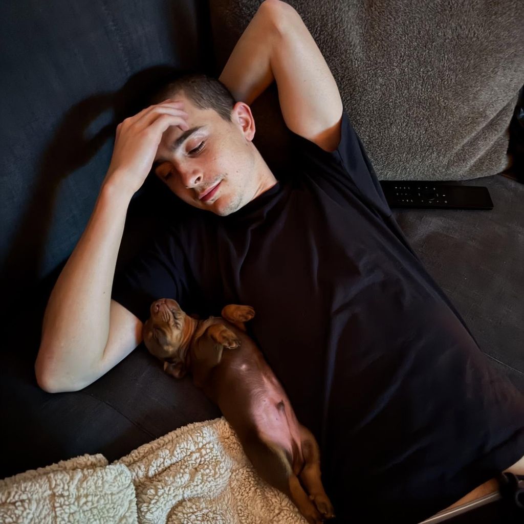 Timothée Chalamet und sein Welpe