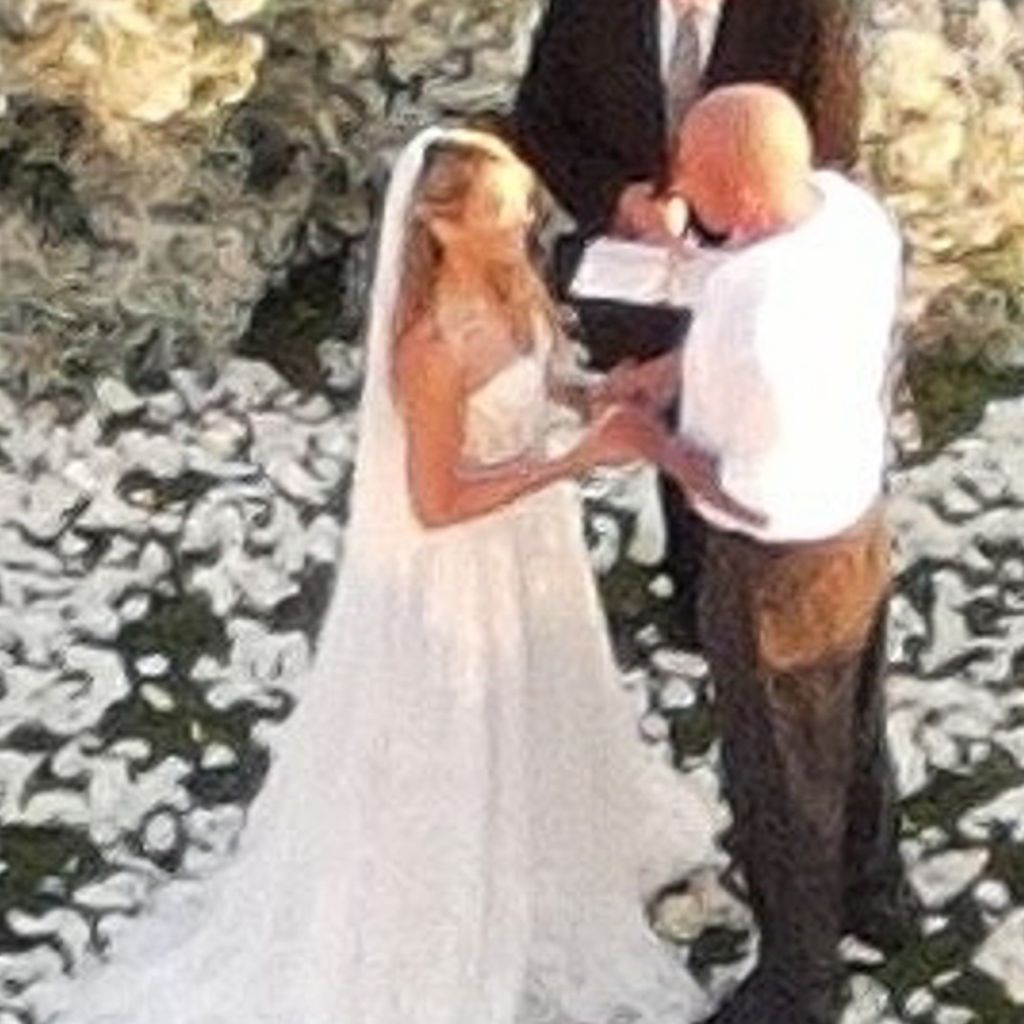 Tish Cyrus und Dominic Purcell auf ihrer Hochzeit, August 2023