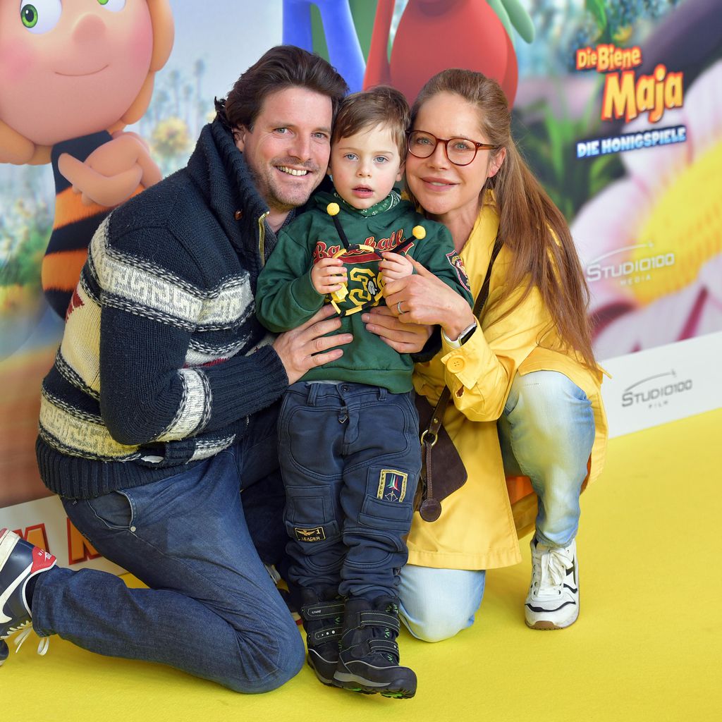 Tobias Guttenberg & Doreen Dietel mit ihrem Sohn Marlow bei der "Biene Maja"-Premiere, Februar 2018