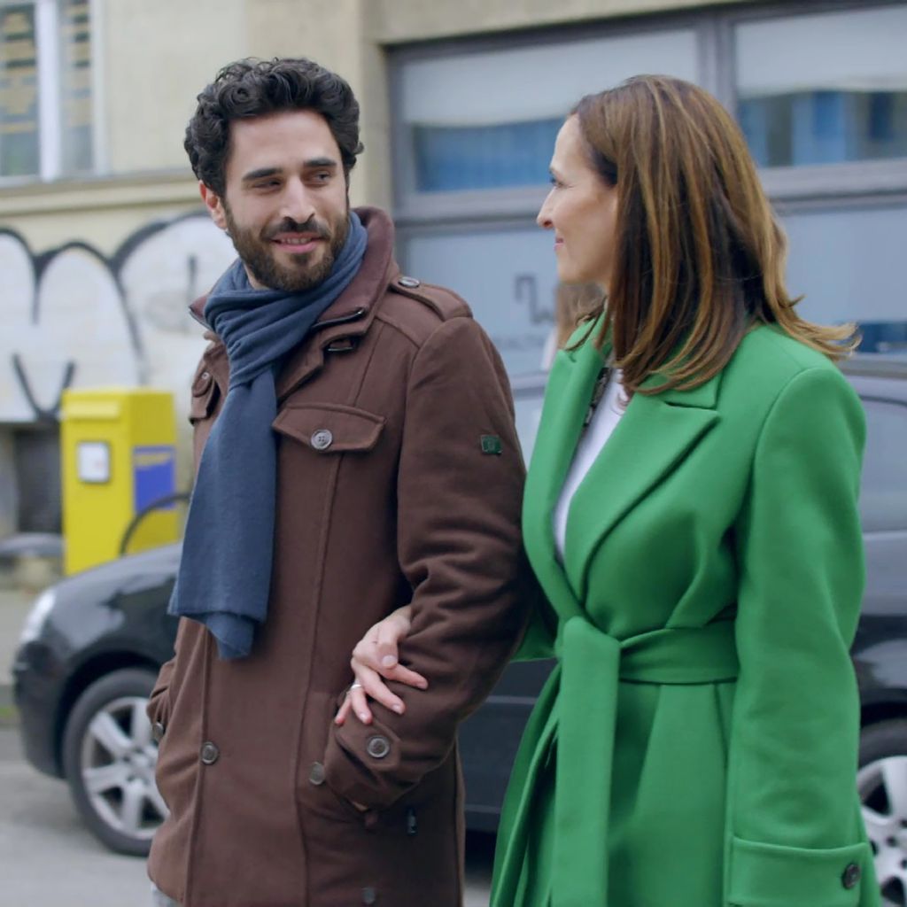 Tobias (Jan Kittmann) und Katrin (Ulrike Frank) in einer Szene bei GZSZ