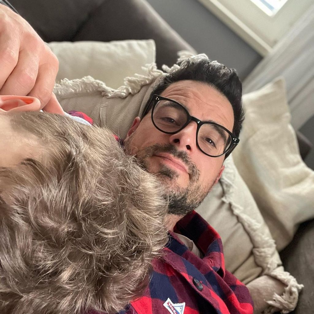 Tobias Licht und sein Sohn im April 2022