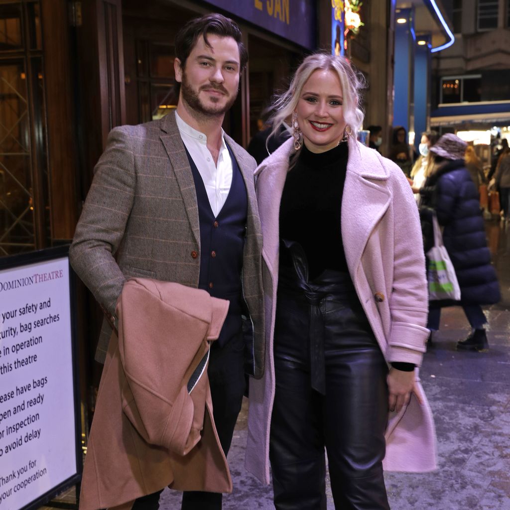 Toby-Alexander Smith und Amy Walsh im Dezember 2020