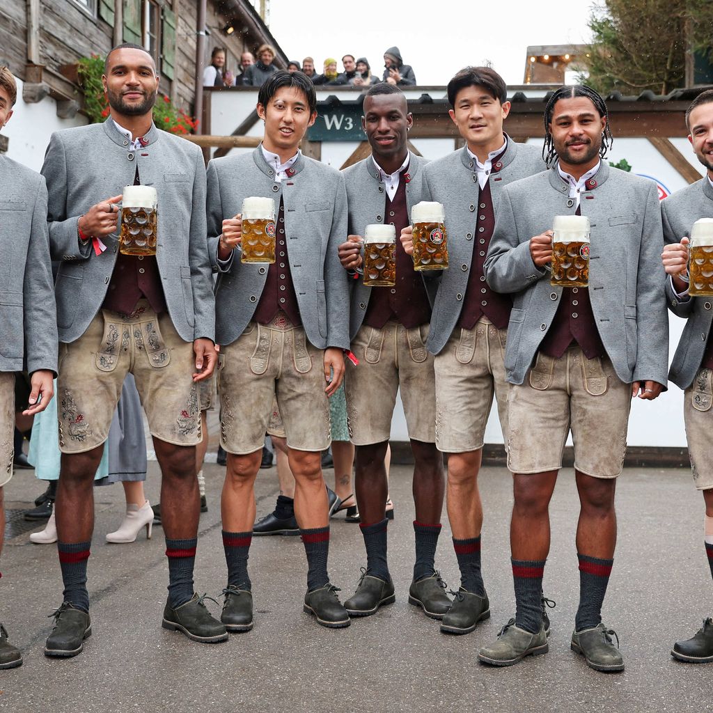 FC Bayern-Spieler auf dem Oktoberfest 2025