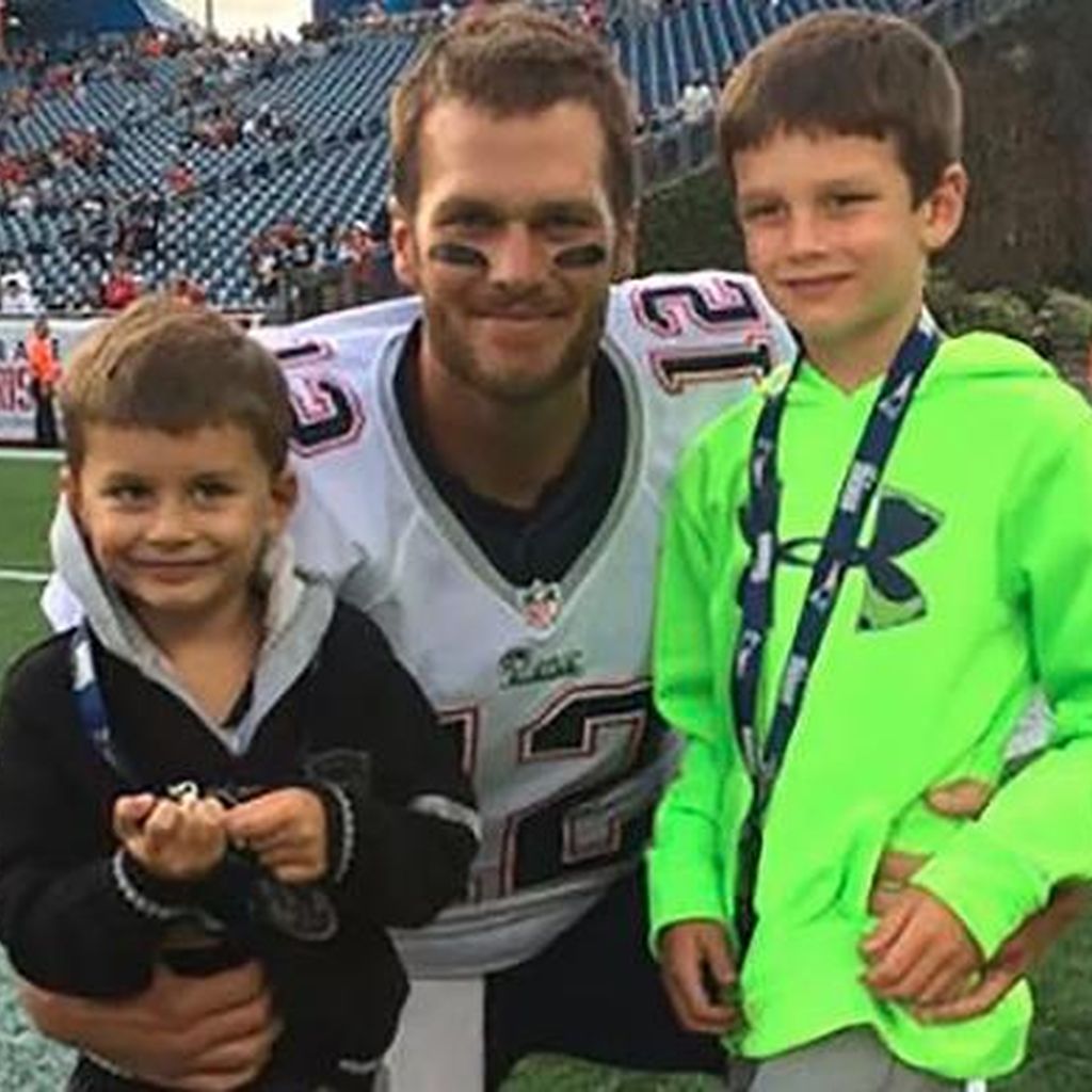 Tom Brady mit seinen Söhnen Benjamin und John