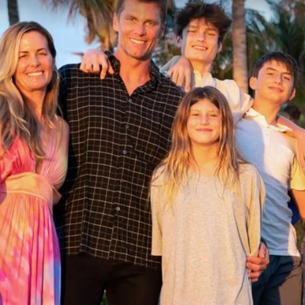 Julie Brady, Tom Brady und seine Kinder Vivian, Jack und Benjamin
