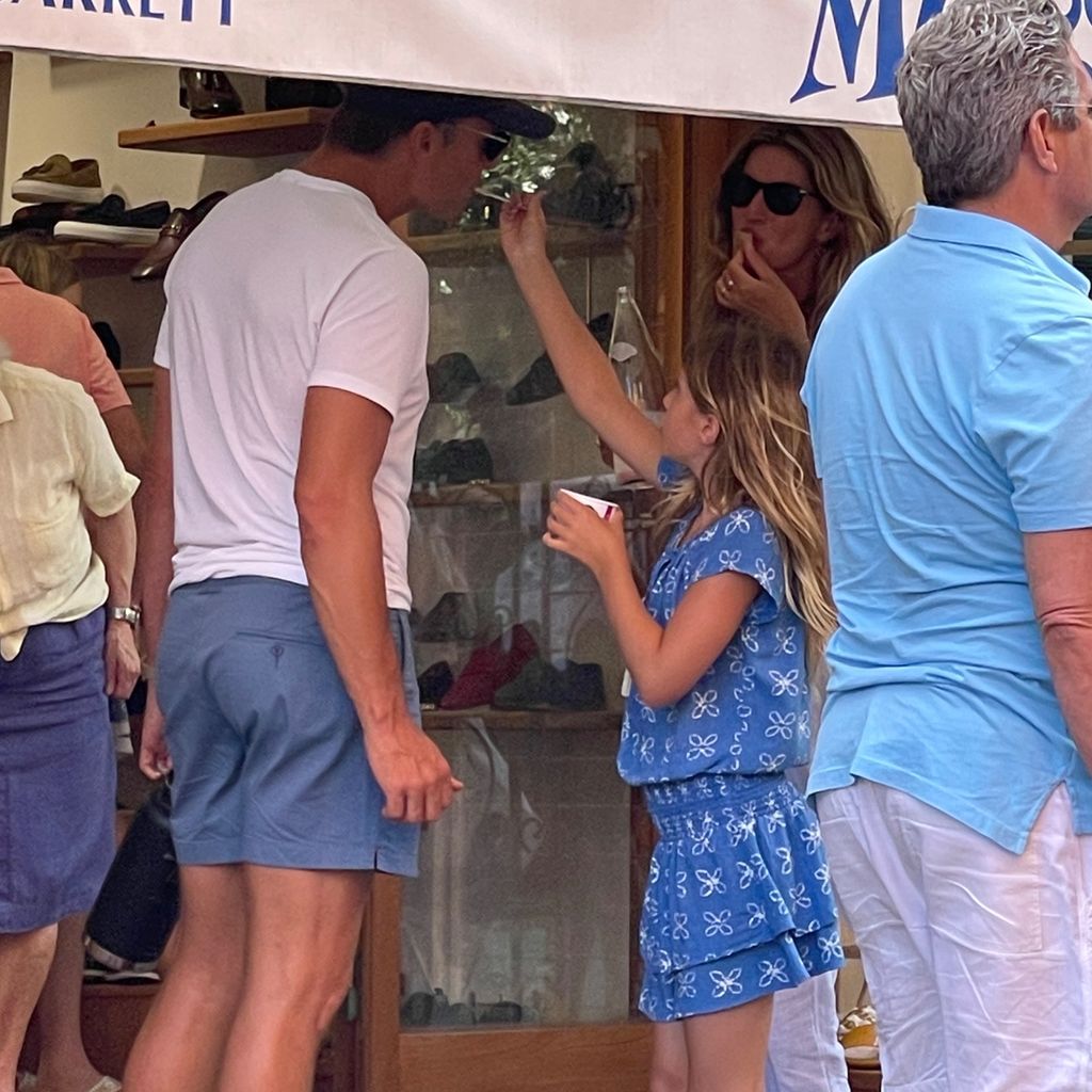 Tom Brady und Gisele Bündchen mit ihrer Tochter im Juni 2022