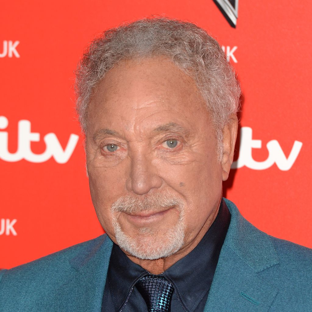 Tom Jones, Sänger