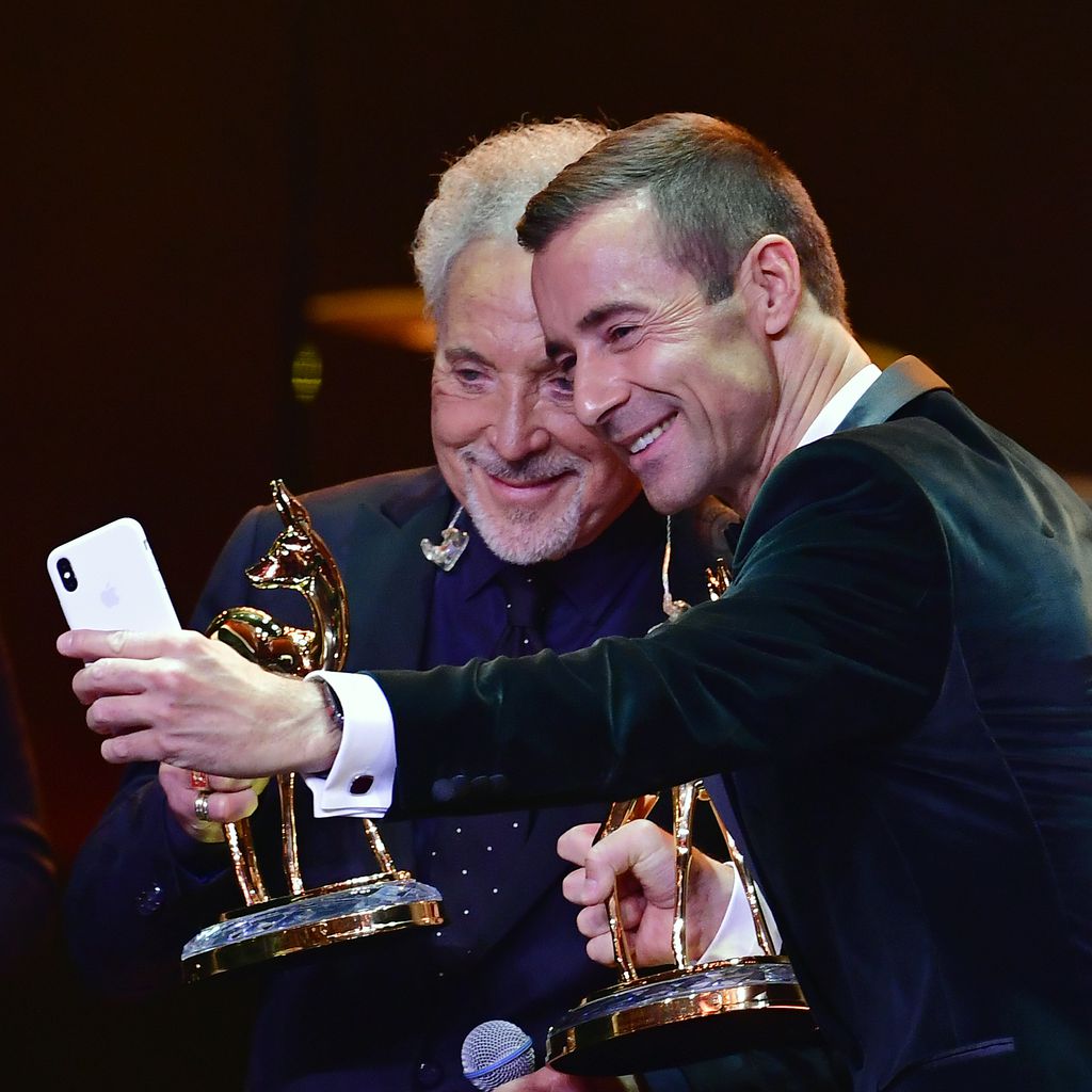 Tom Jones und Kai Pflaume bei den Bambi Awards 2017