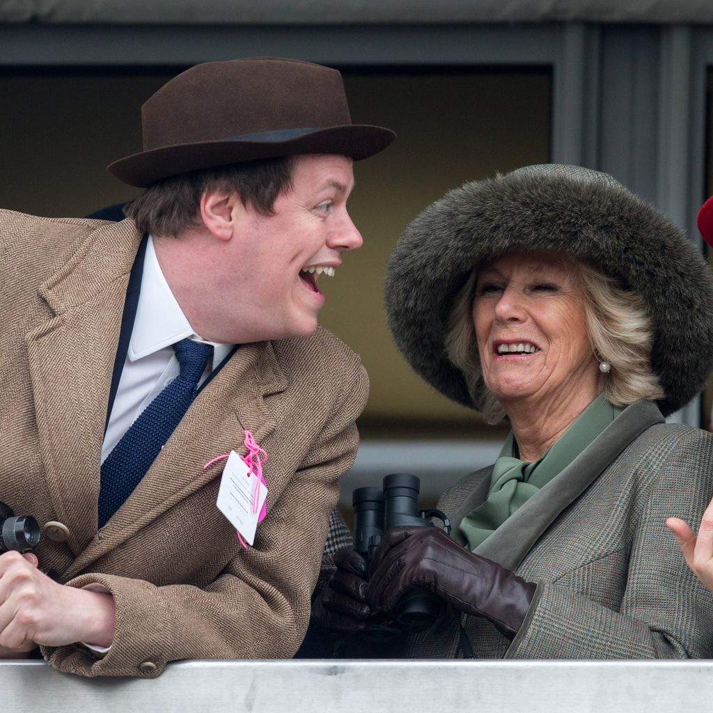 Tom Parker Bowles, Königin Camilla und Laura Lopes im März 2015