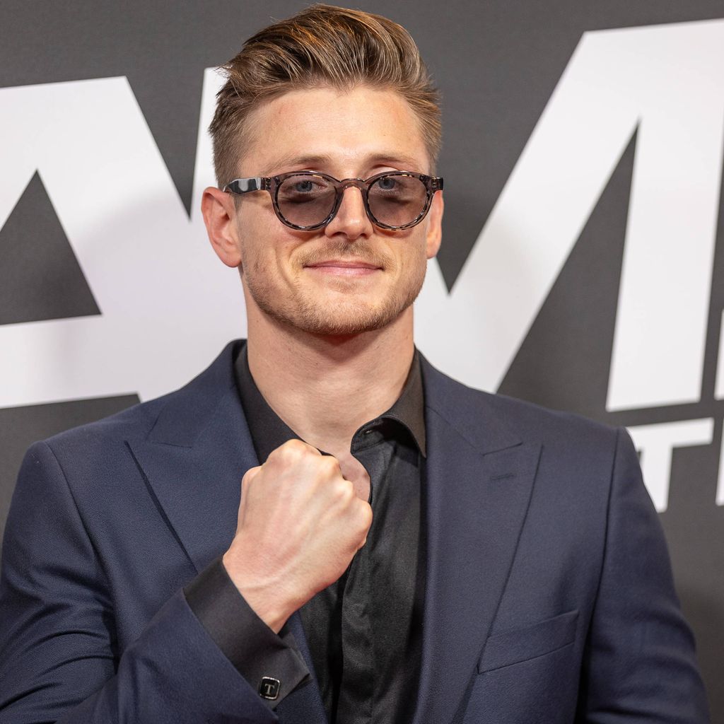 Tommy Pedroni beim roten Teppich von Fame Fighting 2024 im Bonner Maritim Hotel