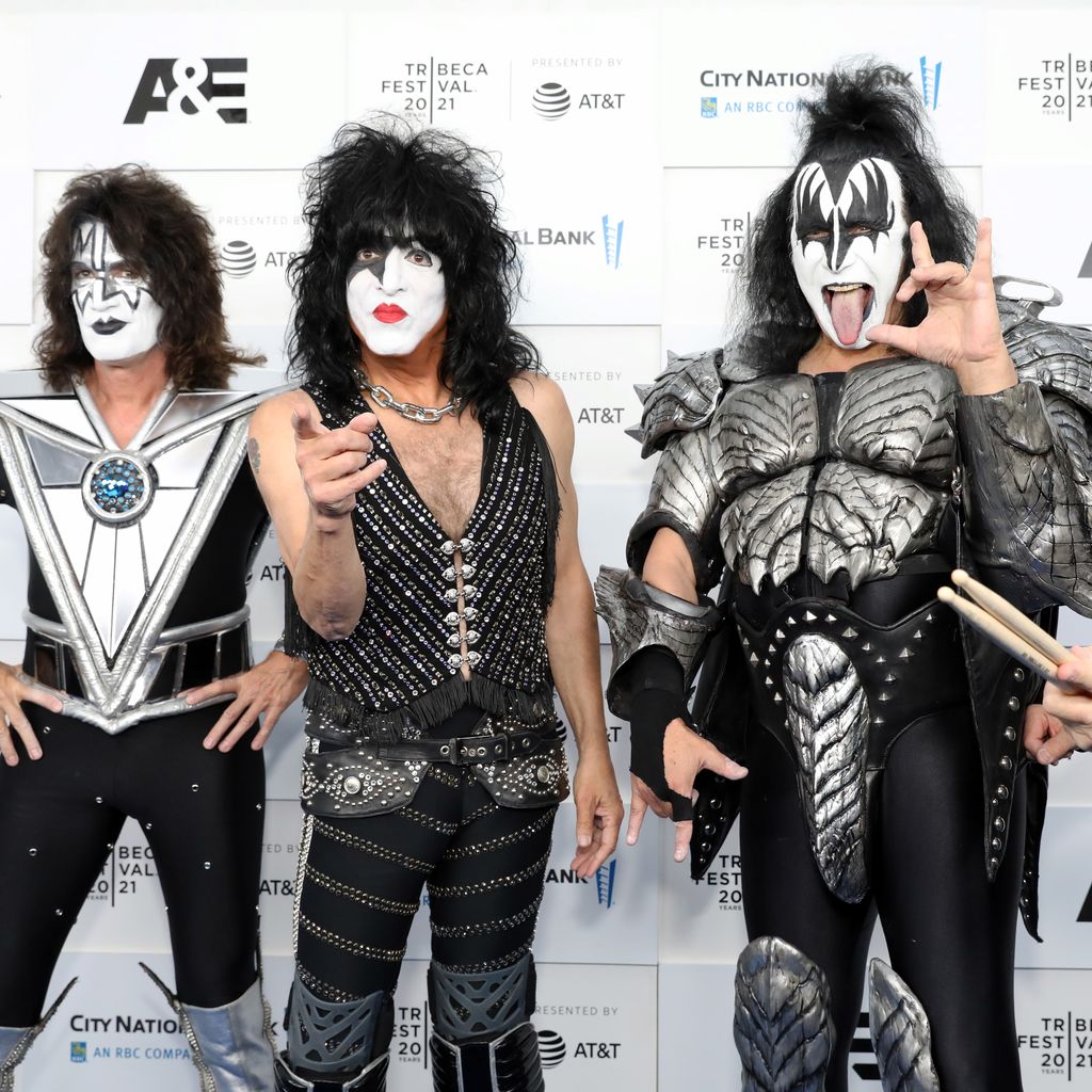 Tommy Thayer, Paul Stanley, Gene Simmons, und Eric Singer