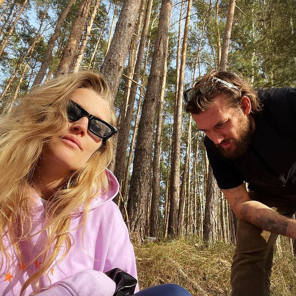 Toni Garrn und Alex Pettyfer im Februar 2021