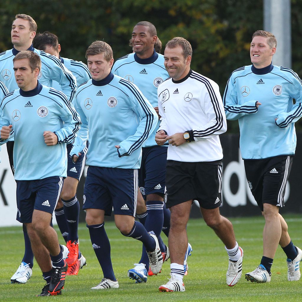 Toni Kroos und Hansi Flick im Herbst 2012 beim Mannschaftstraining