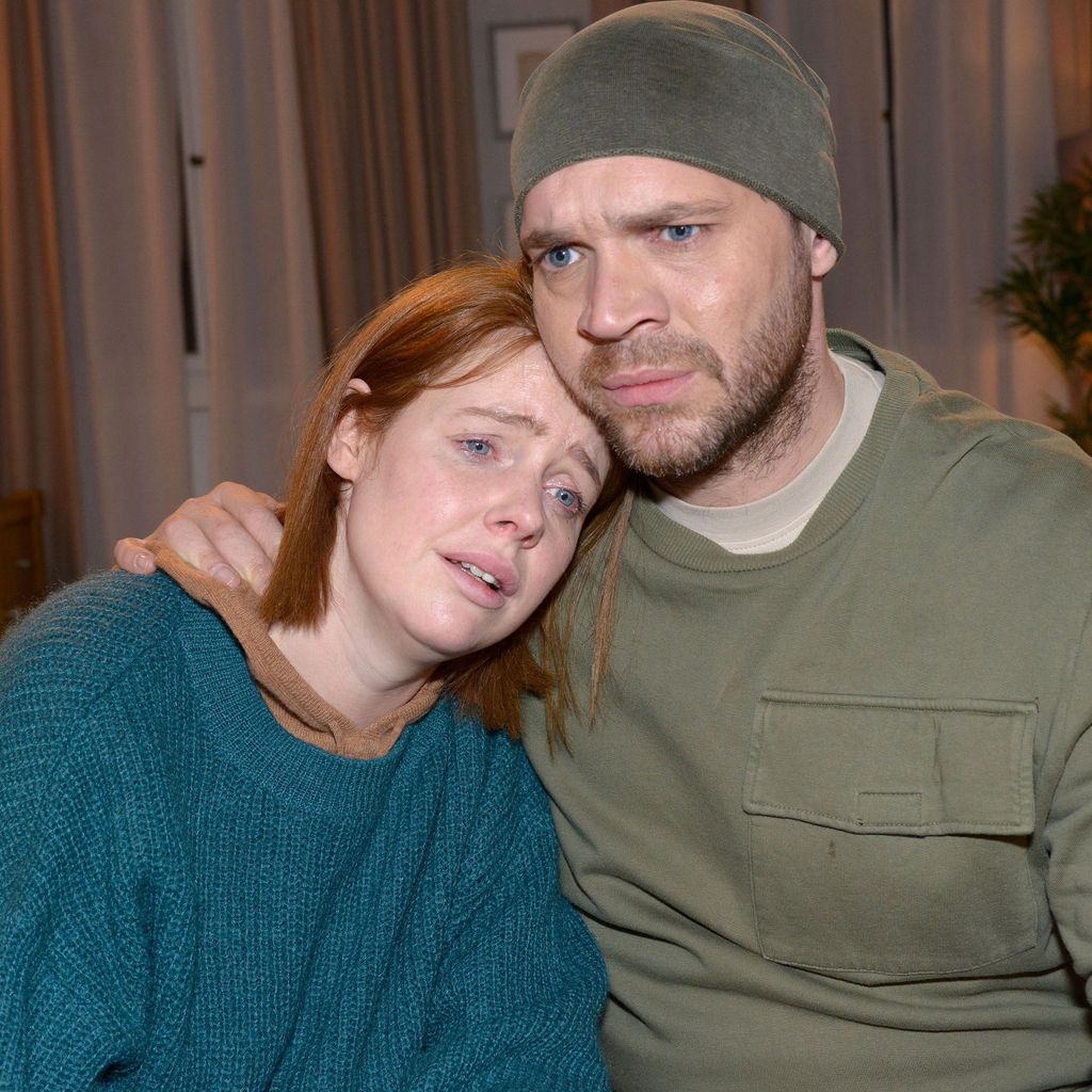 Toni (Olivia Marei) und Erik (Patrick Heinrich) bei GZSZ