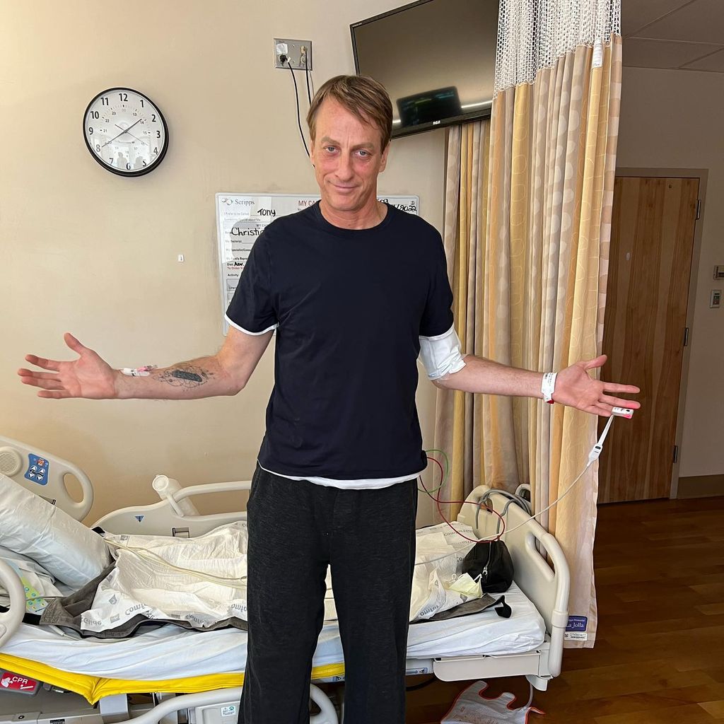 Tony Hawk im Krankenhaus, März 2022