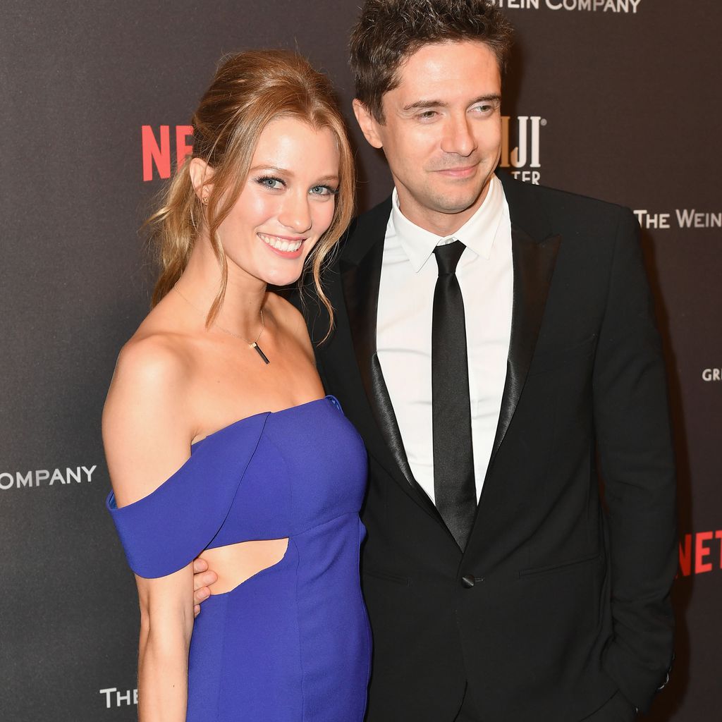 Topher Grace und Ashley Hinsaw bei der Golden-Globes-After-Party