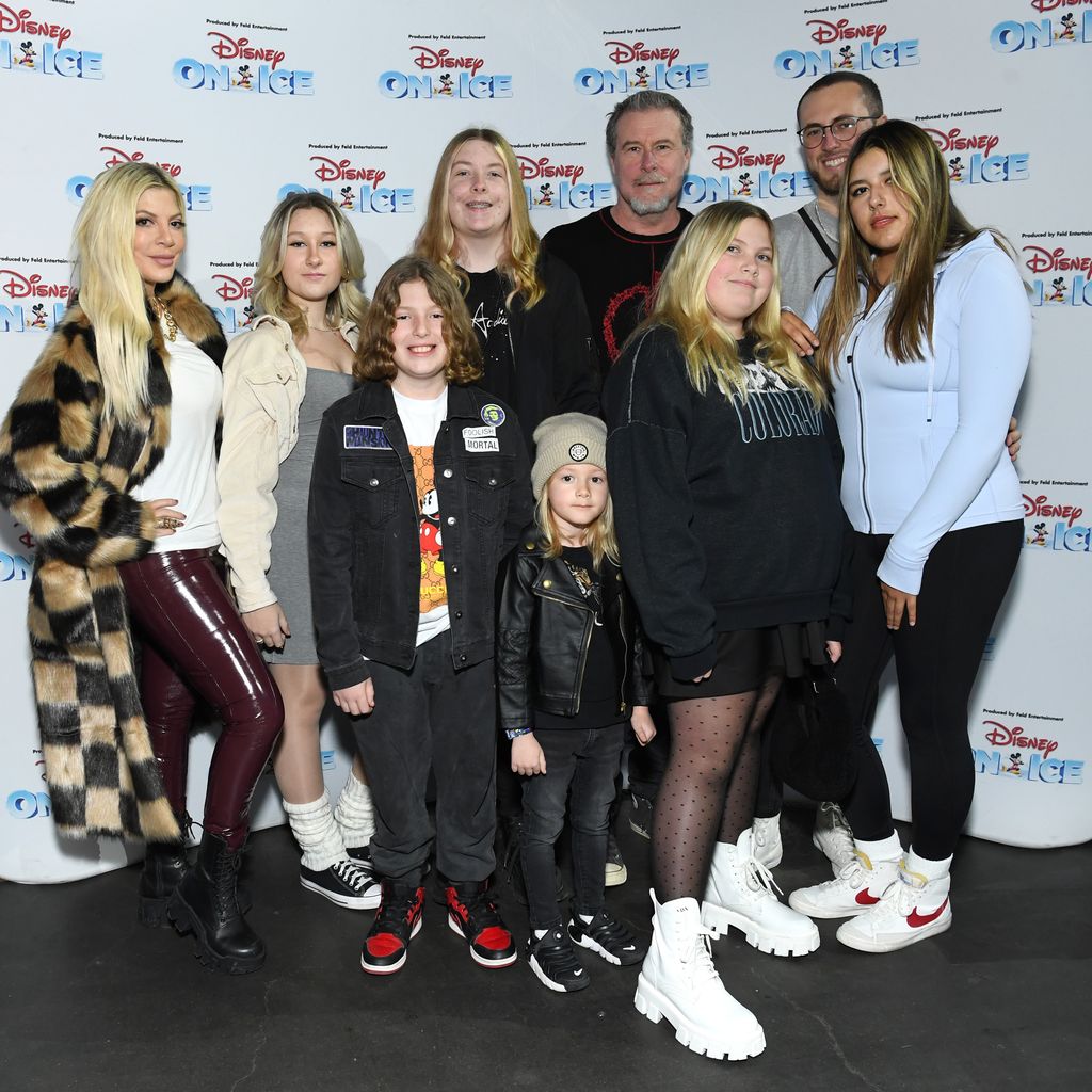 Tori Spelling, Schauspielerin, mit ihrer Familie 2022